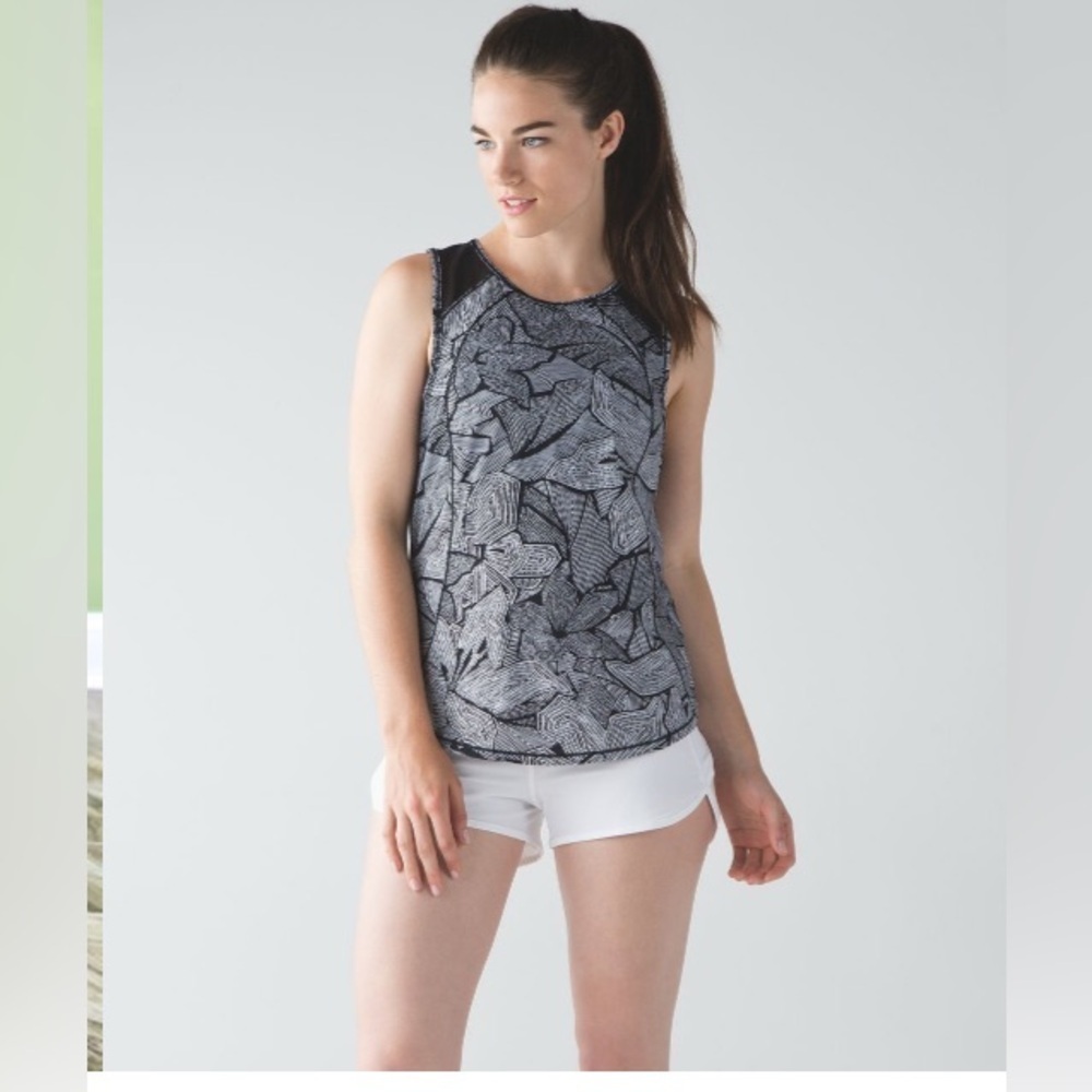 Womens black Lululemon Sculpt Tank size 8